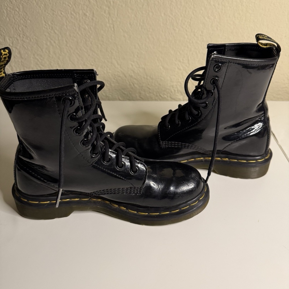 Dr. Martens Womens Patent Leather Lace Up Combat Boots Black Size 6 - Picture 3 of 8